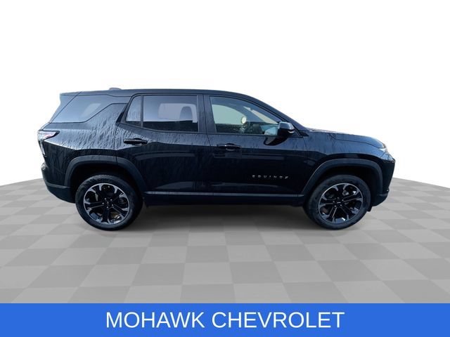 Used 2026 Chevrolet Equinox LT AWD/4WD image 9