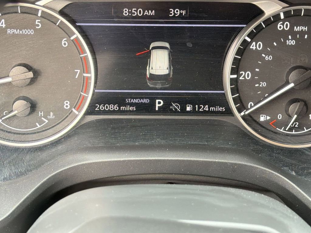 Used 2025 Nissan Rogue SV image 12