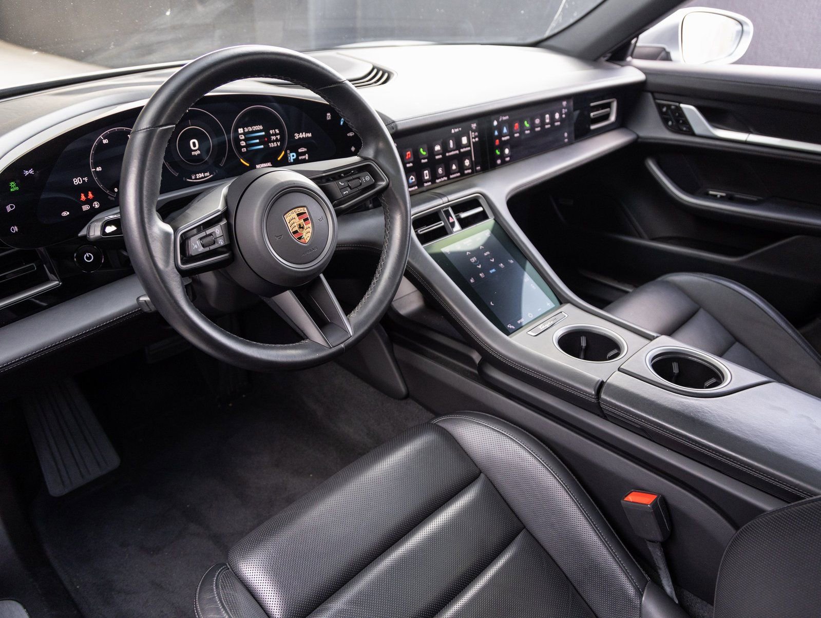 Used 2020 Porsche Taycan 4S image 4