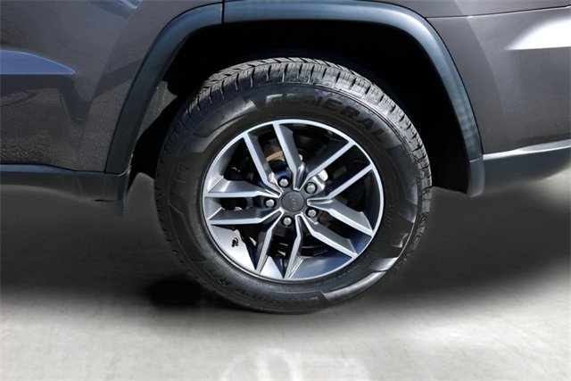 Used 2020 Jeep Grand Cherokee Limited w/ Luxury Group II image 9