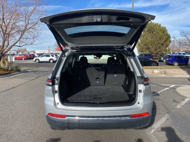 Used 2022 Jeep Grand Cherokee Limited image 7