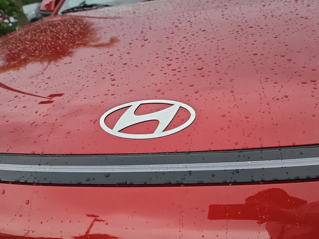 New 2027 Hyundai Kona SE FWD image 12
