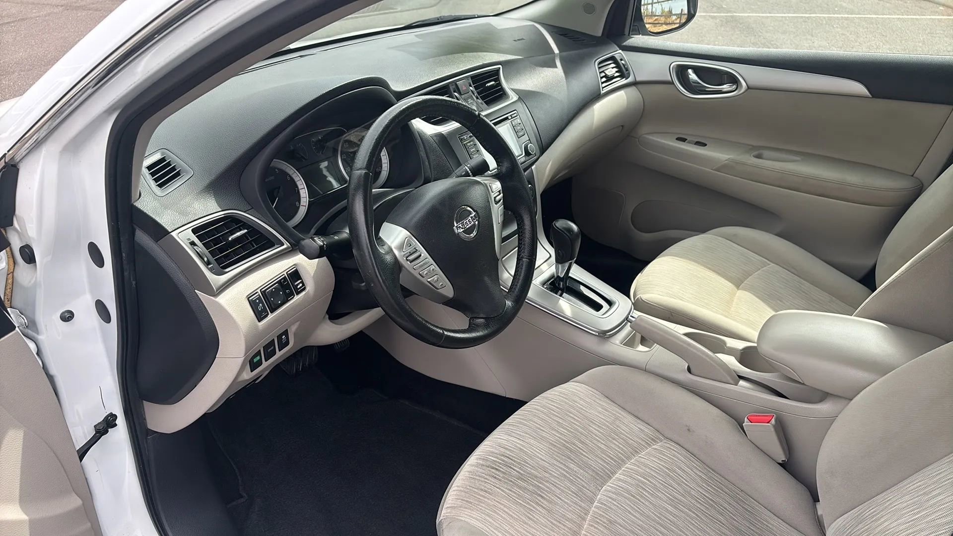 Used 2015 Nissan Sentra SV image 26