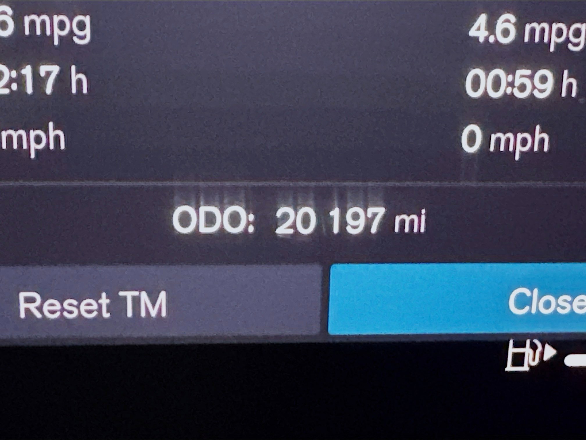 Used 2025 Volvo XC60 B5 Plus image 18