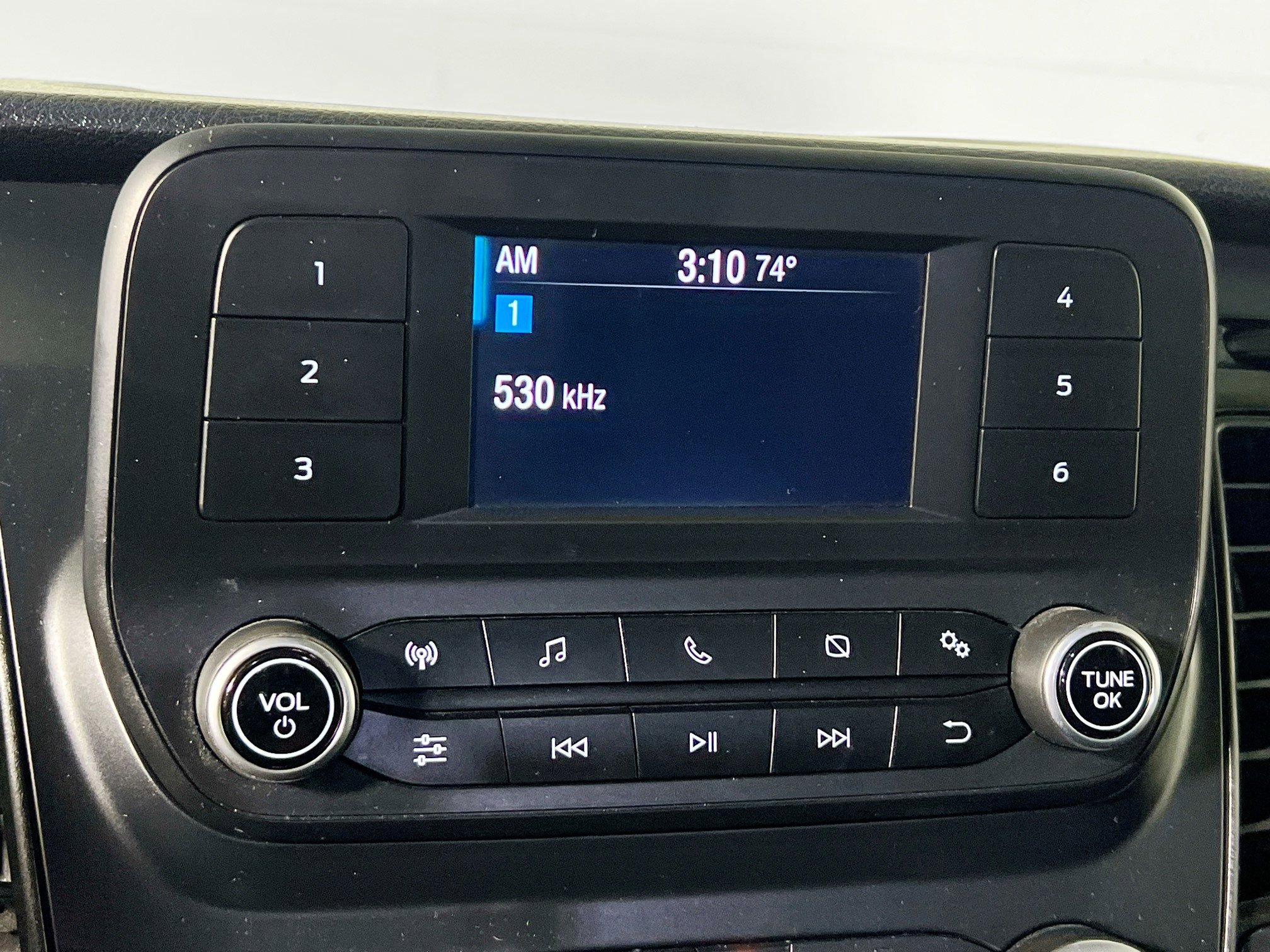 Used 2020 Ford Transit 150 Low Roof image 18