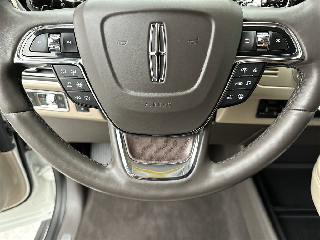 Used 2024 Lincoln Navigator L Reserve image 14