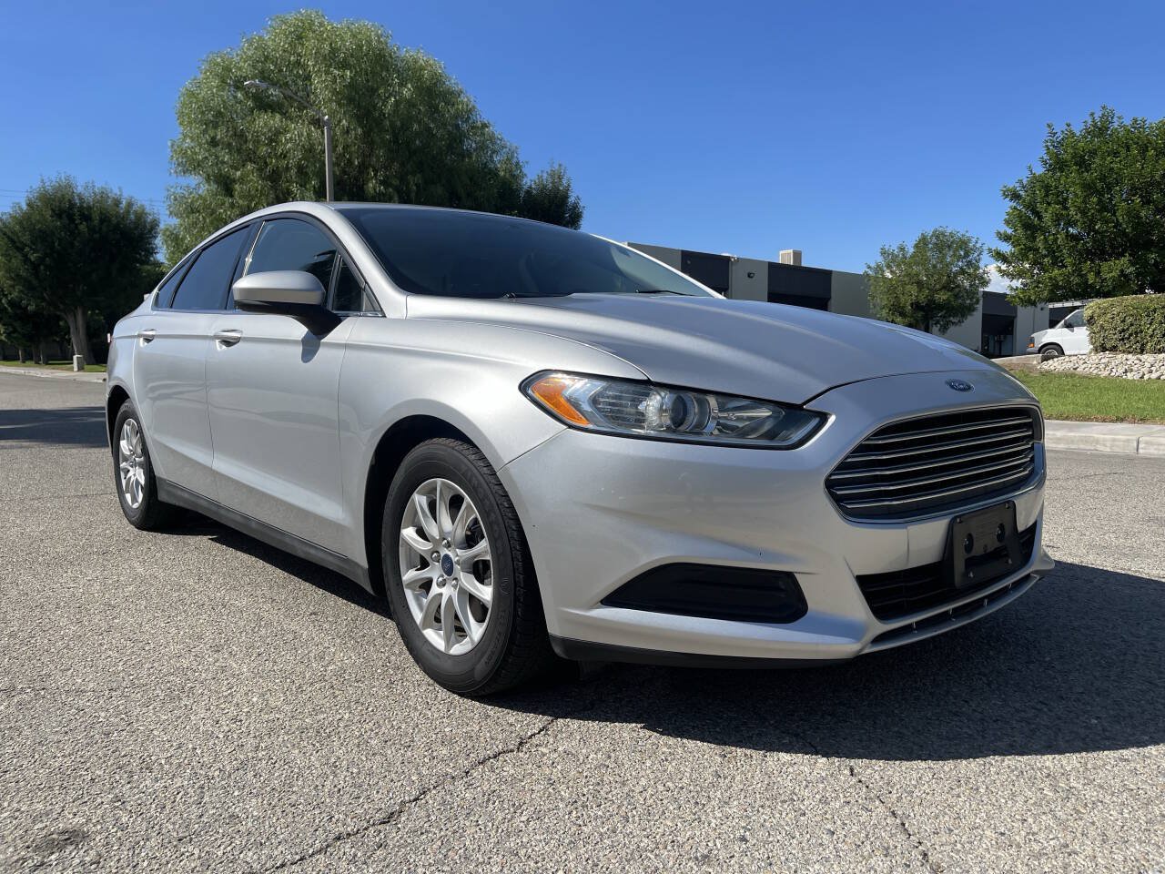Used 2015 Ford Fusion S FWD image 10