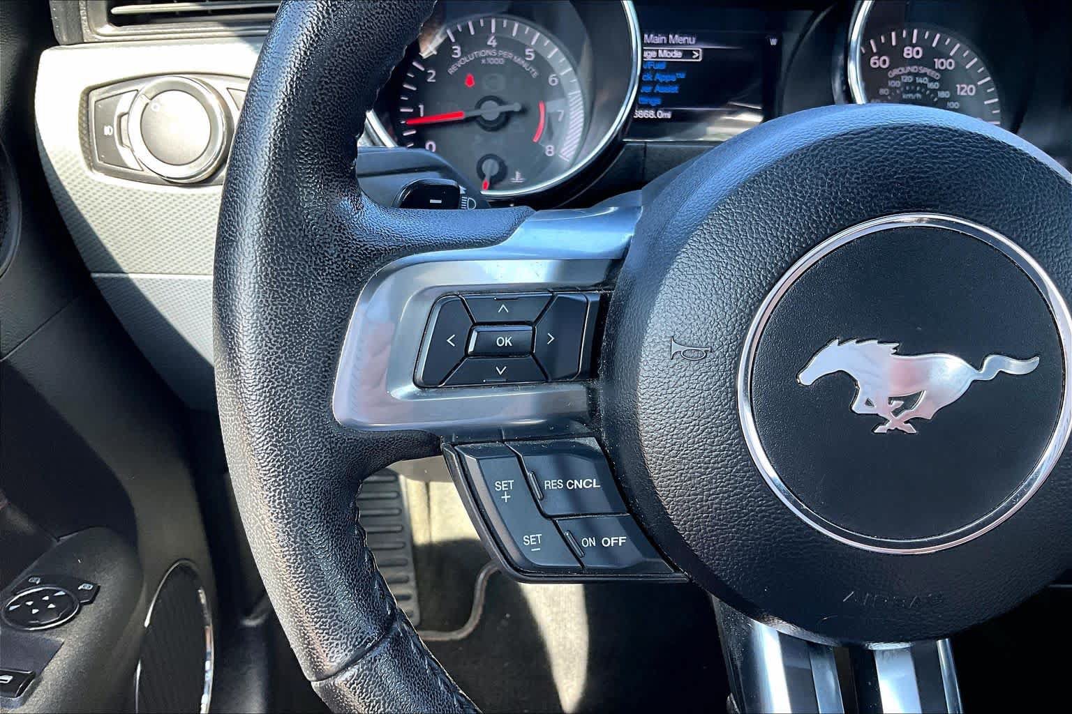Used 2017 Ford Mustang GT Premium RWD image 24