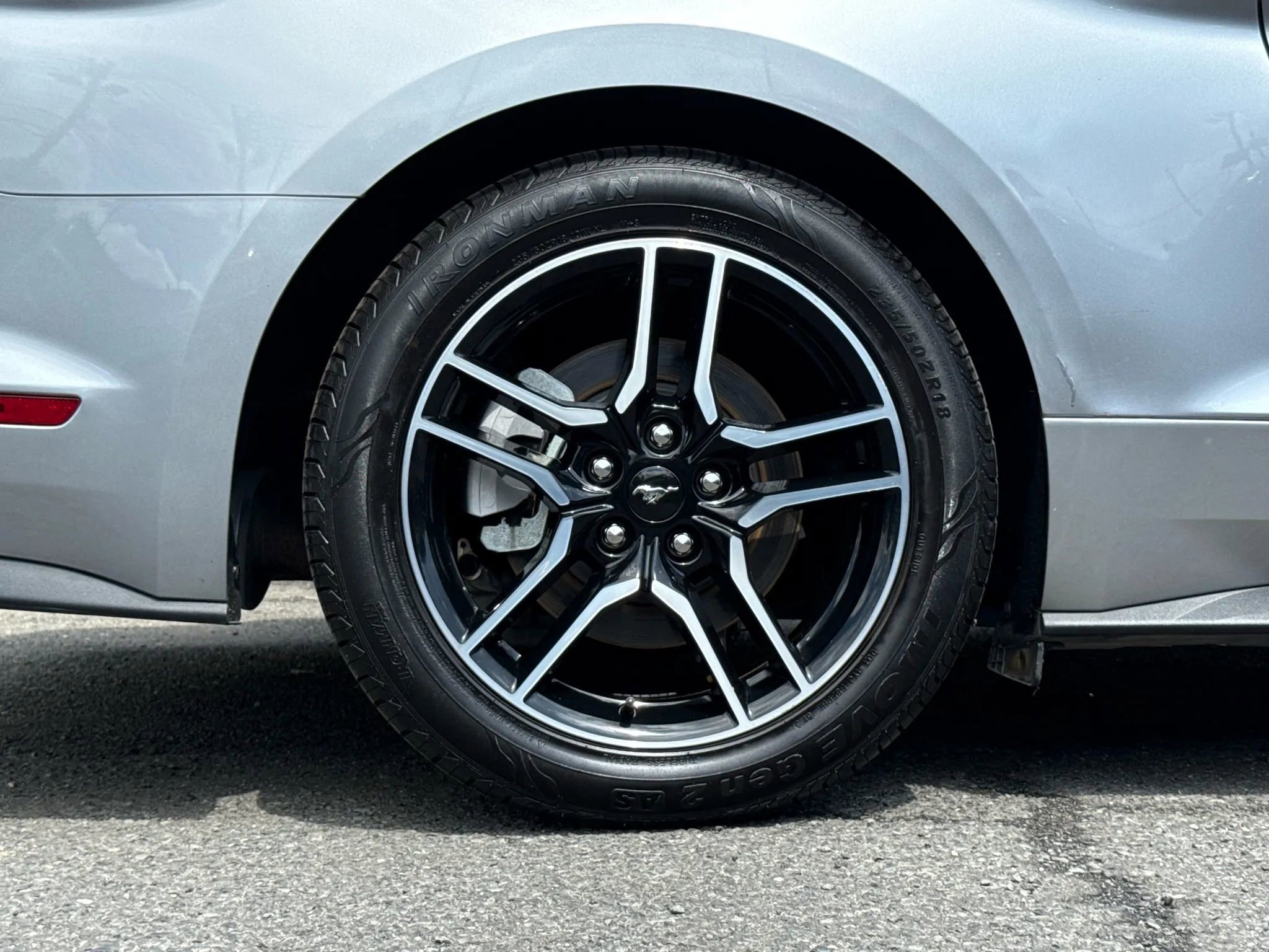 Used 2022 Ford Mustang Premium image 33