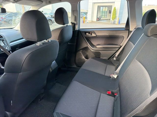 Used 2017 Subaru Forester 2.5i w/ Alloy Wheel Package AWD/4WD image 5