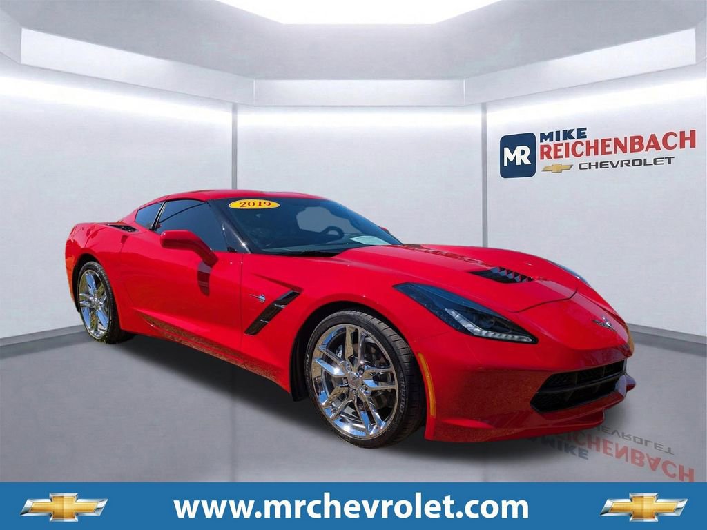 Used 2019 Chevrolet Corvette Stingray Coupe w/ 1LT RWD image 1