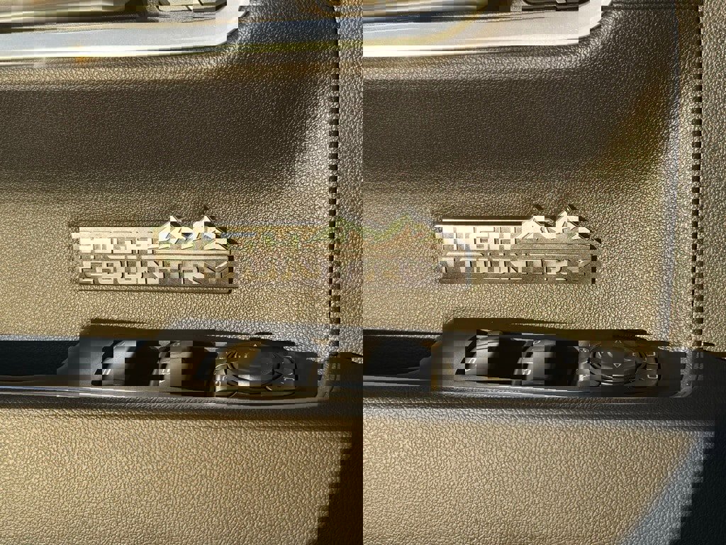 Used 2025 Chevrolet Silverado 1500 High Country w/ High Country Premium Package image 19