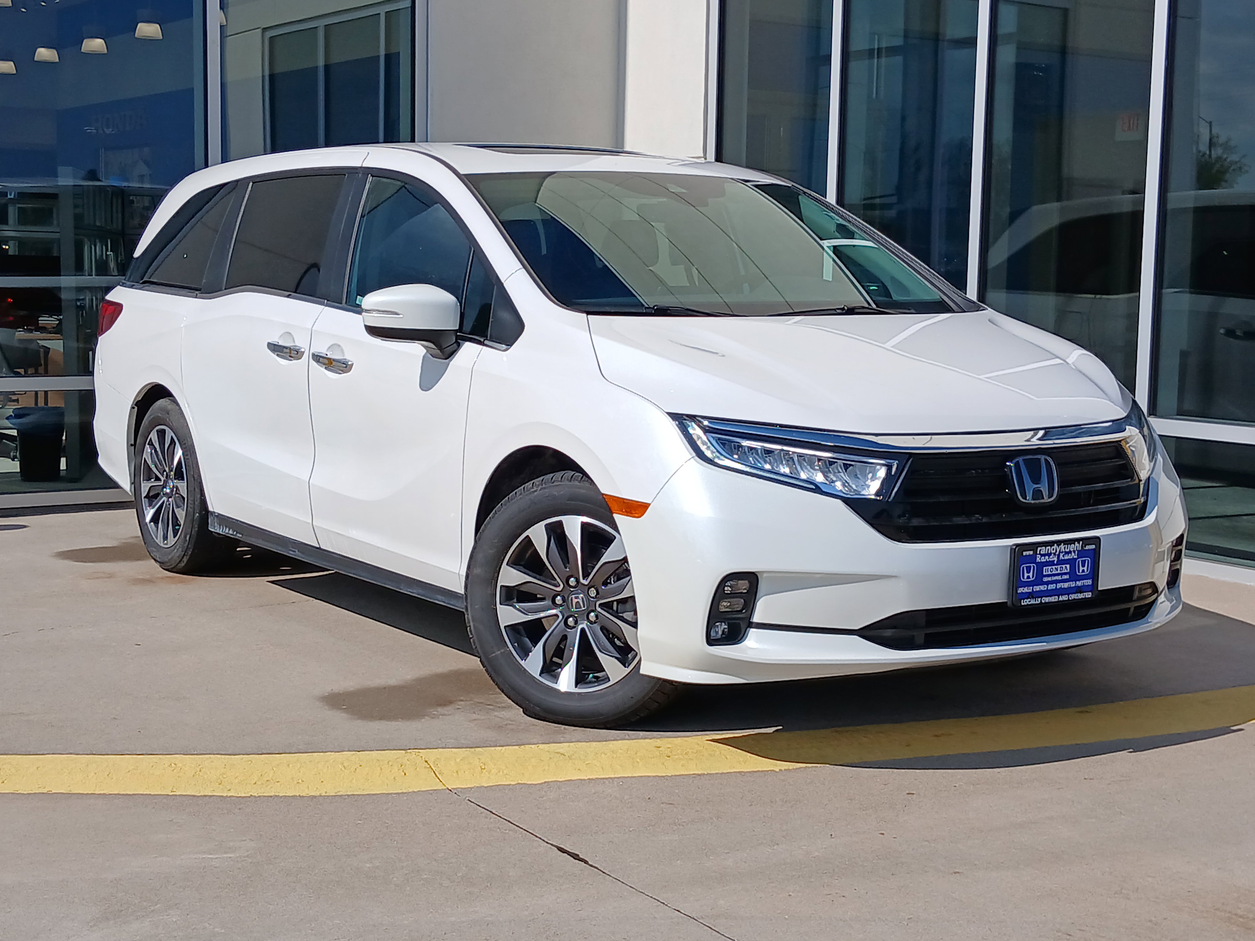 Used 2024 Honda Odyssey EX-L video 2