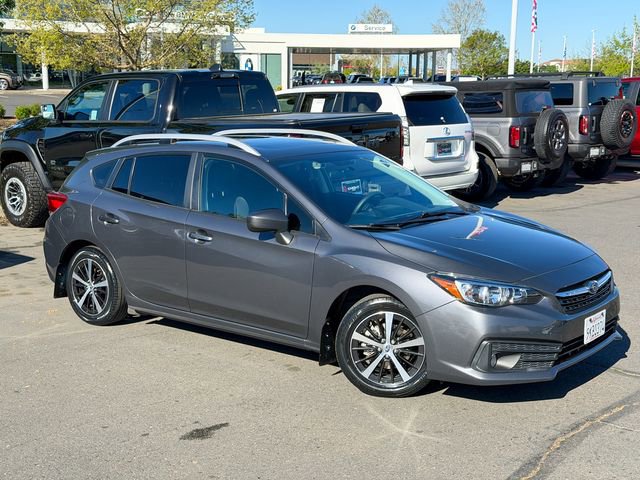 Used 2022 Subaru Impreza Premium image 2