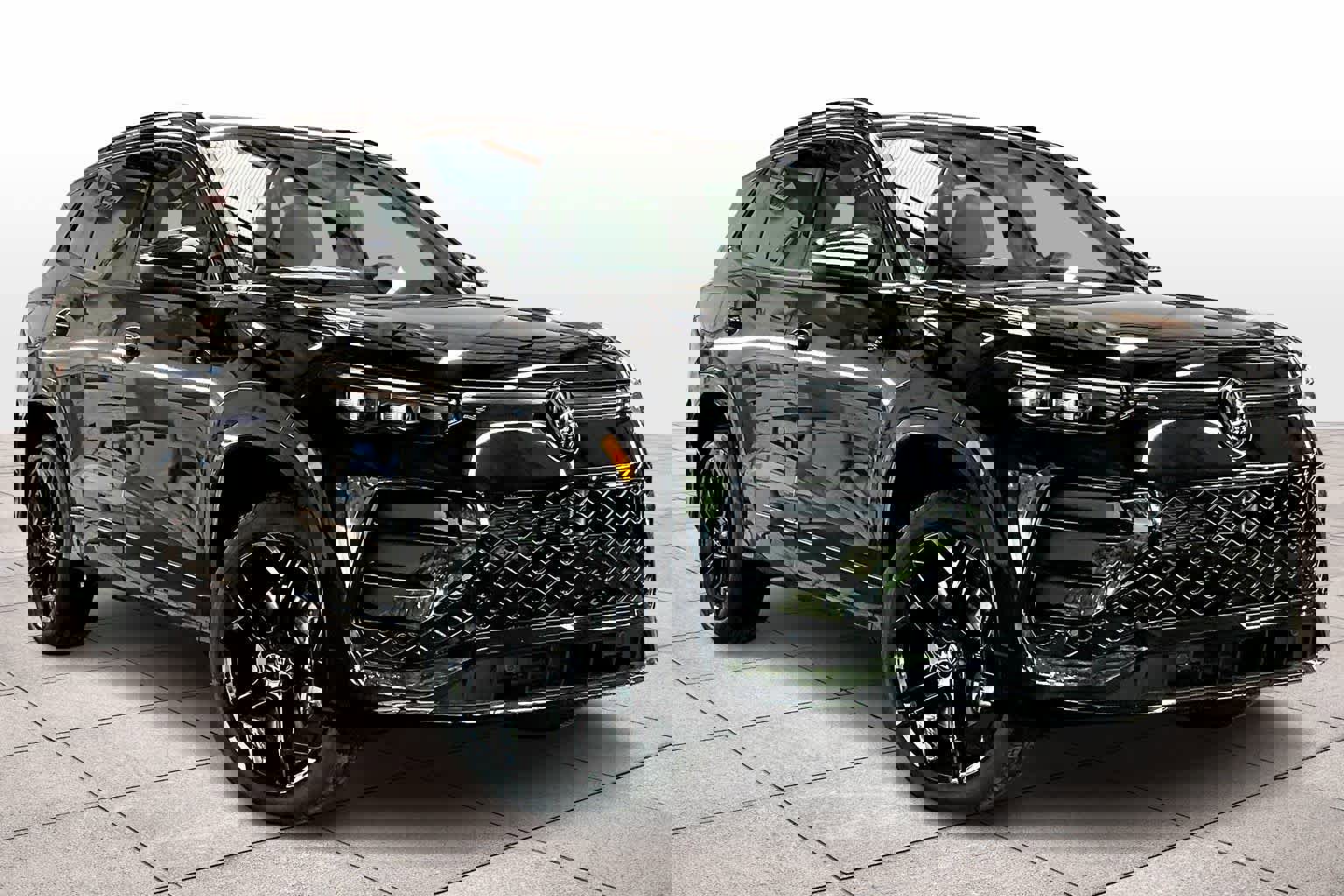 New 2026 Volkswagen Tiguan SE R-Line image 2