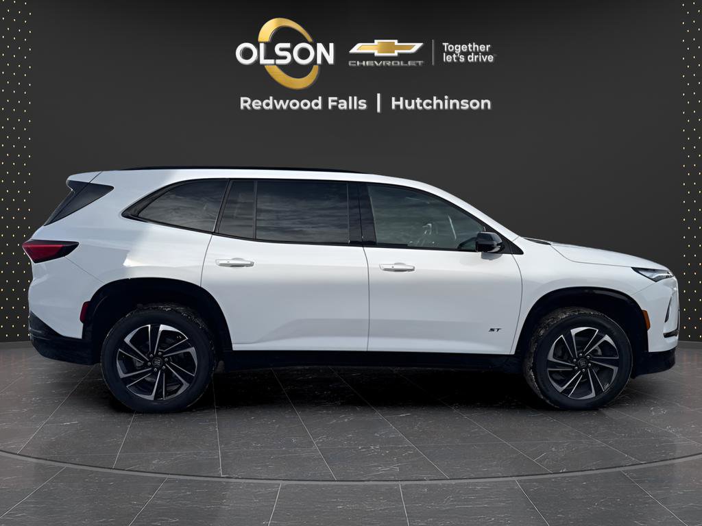 Used 2025 Buick Enclave Sport Touring image 6