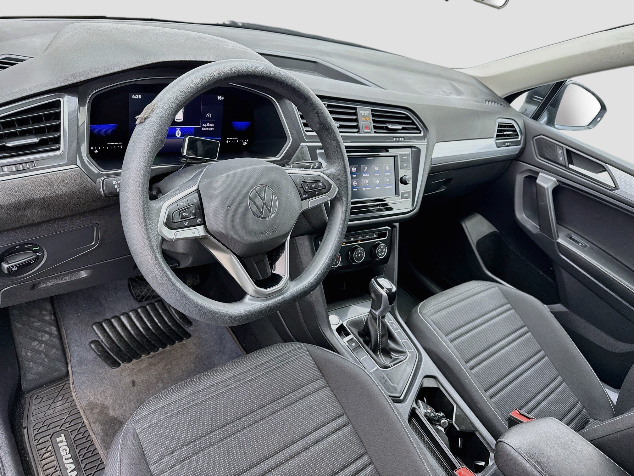 Used 2022 Volkswagen Tiguan S FWD image 7