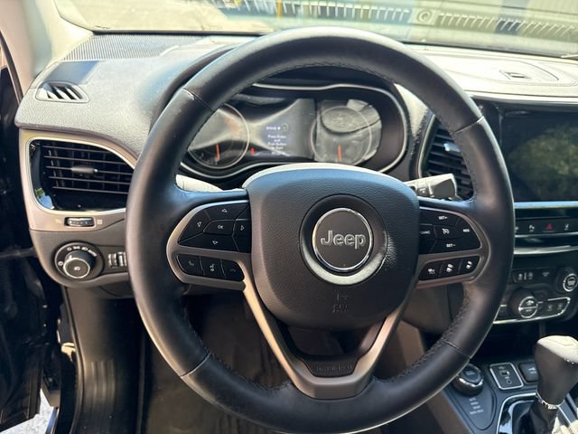 Used 2019 Jeep Cherokee Limited w/ Luxury Group AWD/4WD image 18