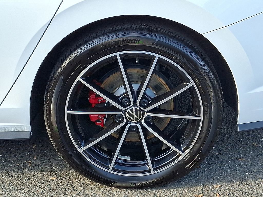 Certified 2025 Volkswagen Jetta GLI Autobahn image 8