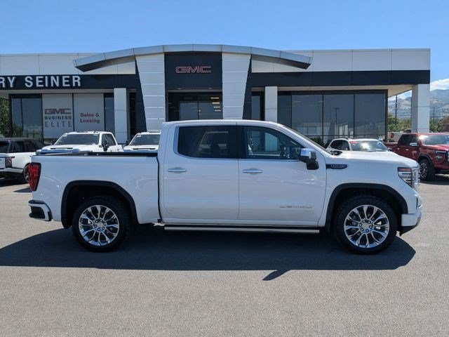 Used 2023 GMC Sierra 1500 Denali w/ Technology Package AWD/4WD image 7