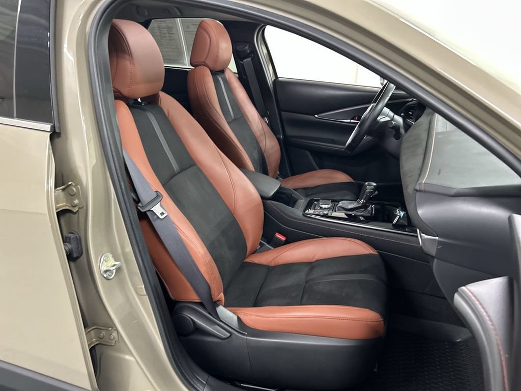 Certified 2024 MAZDA CX-30 Carbon AWD/4WD image 23