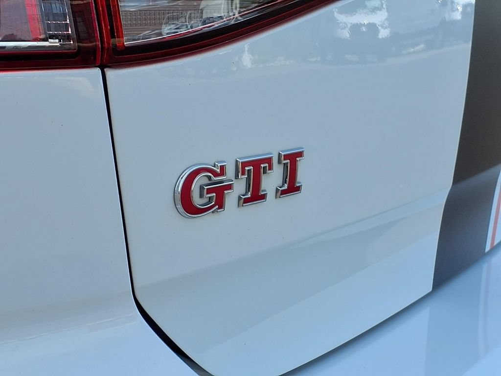 Used 2017 Volkswagen GTI Sport FWD image 9