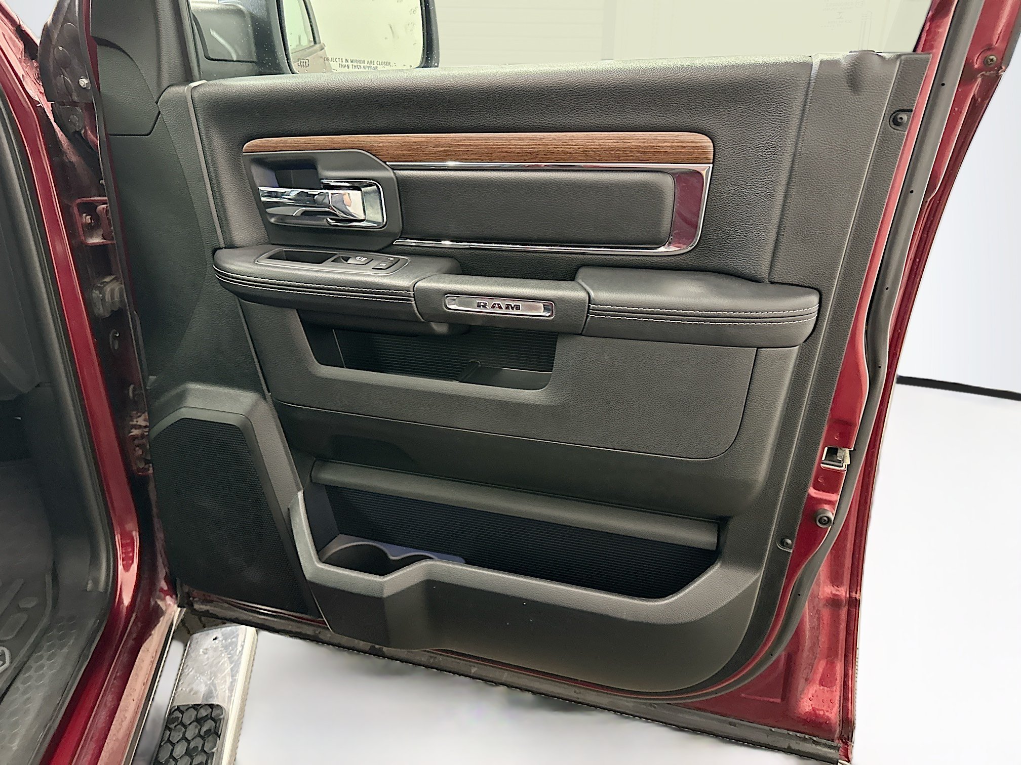 Used 2018 RAM 1500 Laramie w/ Protection Group AWD/4WD image 32