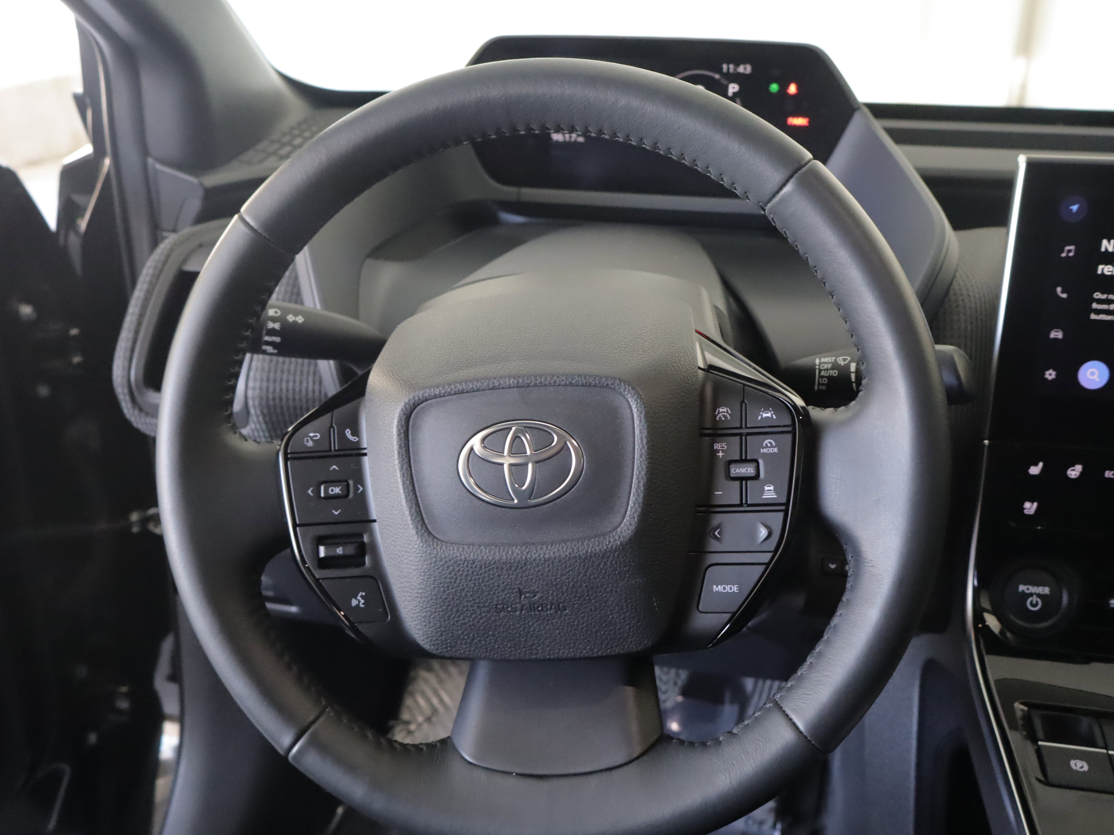 Used 2023 Toyota bZ4X AWD image 14