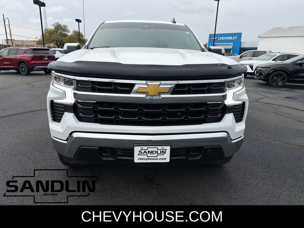 Used 2022 Chevrolet Silverado 1500 LT w/ Z71 Off-Road Package image 3