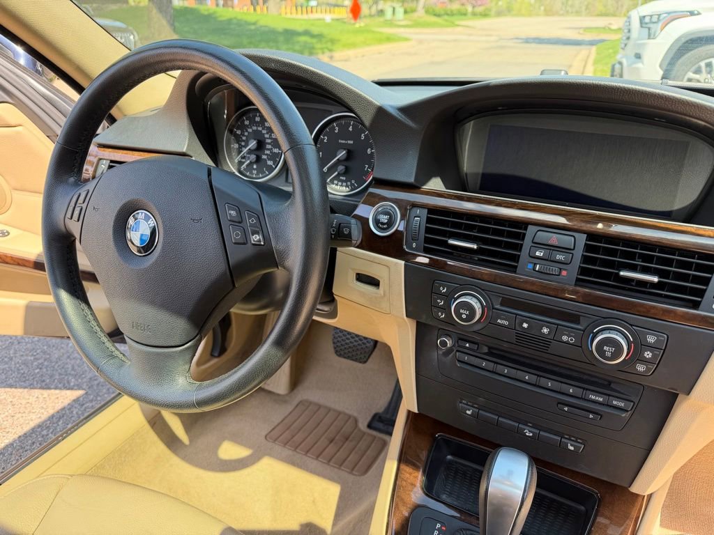 Used 2009 BMW 328i xDrive Sedan AWD/4WD image 39
