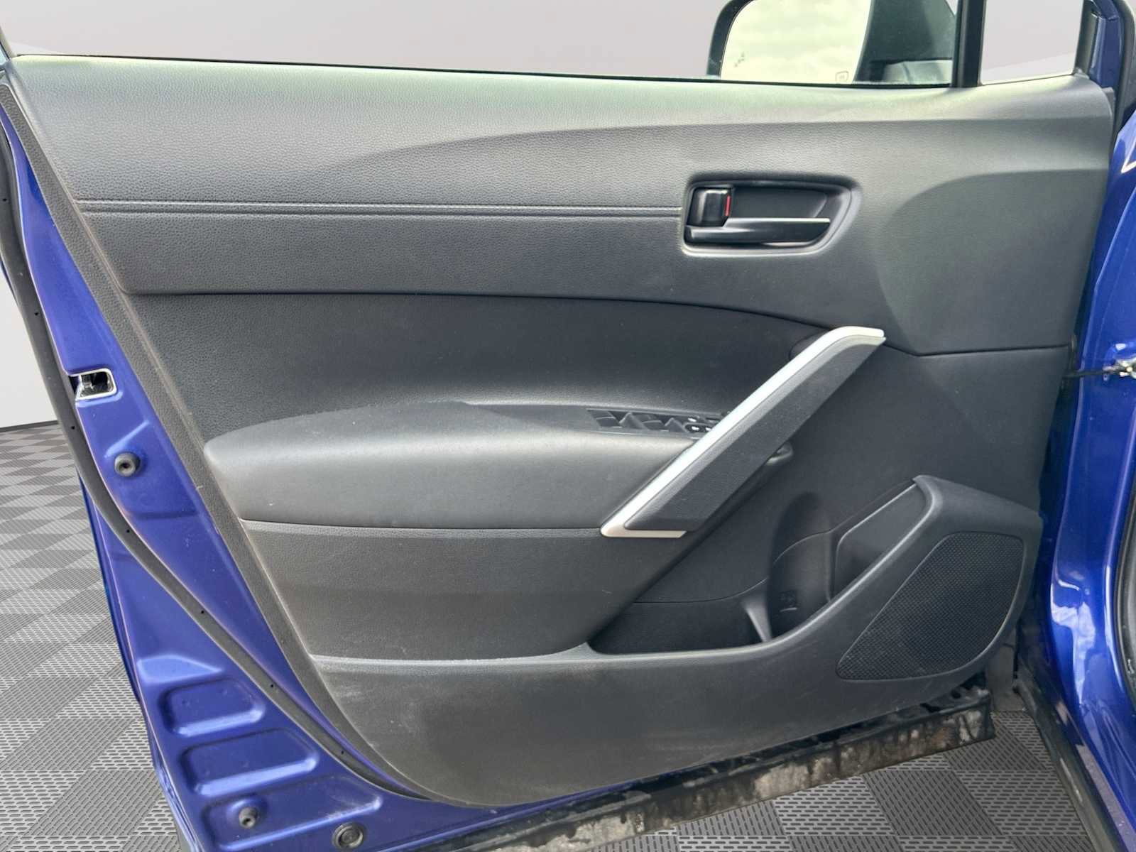 Used 2023 Toyota Corolla Cross LE image 21