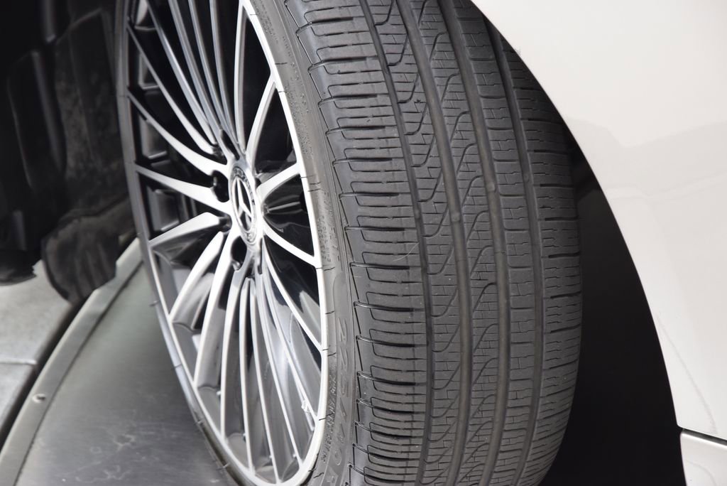 Used 2023 Mercedes-Benz C 300 Sedan image 28