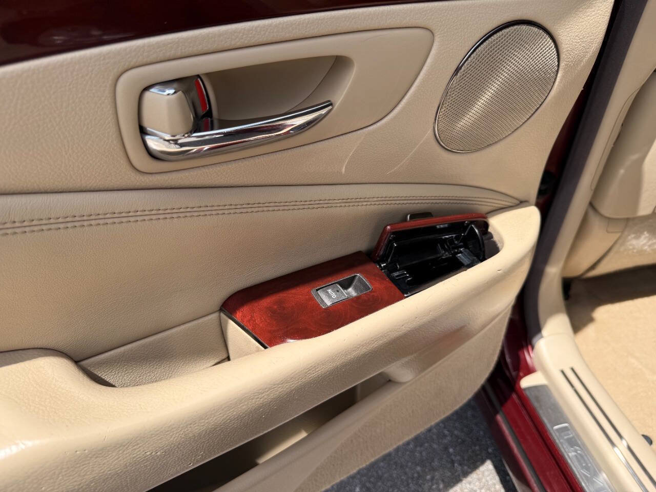 Used 2009 Lexus LS 460 RWD image 23
