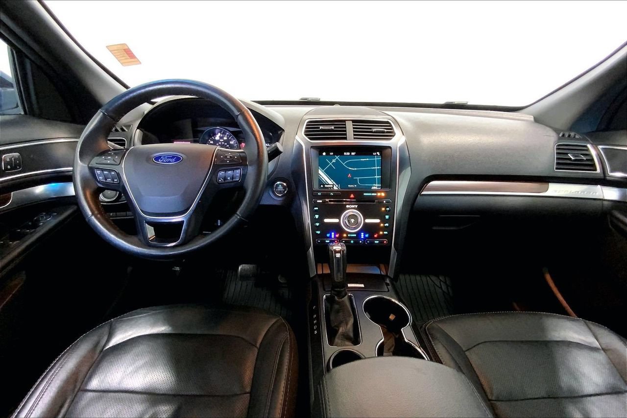 Used 2017 Ford Explorer Limited FWD image 15