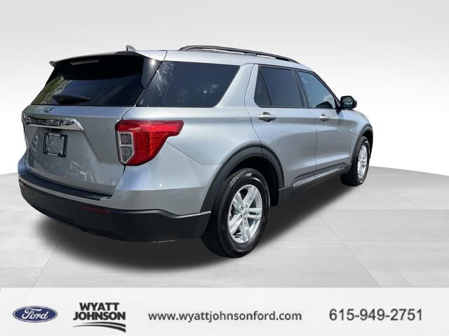 Certified 2024 Ford Explorer XLT RWD image 3