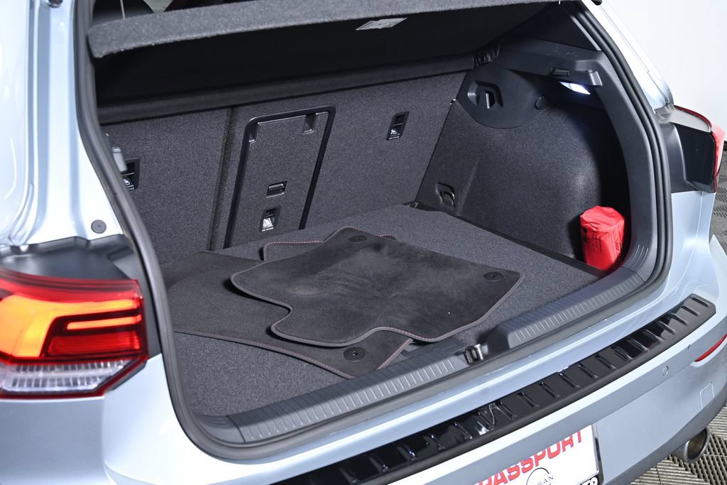 Used 2025 Volkswagen GTI SE FWD image 28