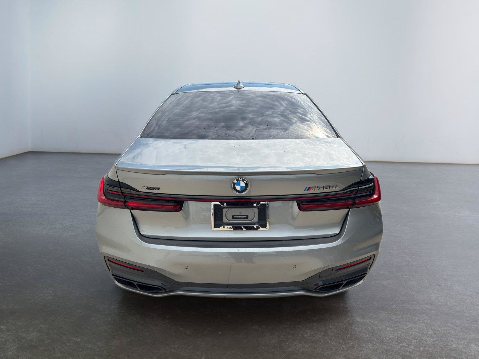 Used 2020 BMW M760i xDrive AWD/4WD image 14