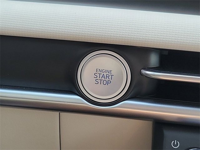 New 2025 Hyundai Tucson SE image 7