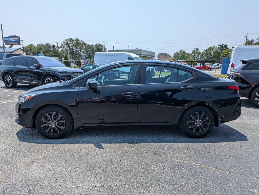 Used 2020 Nissan Versa S FWD image 7