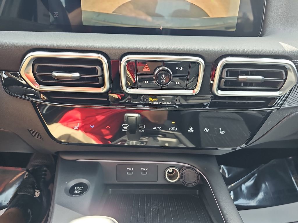 New 2026 Nissan Sentra SV w/ SV Convenience Package image 27