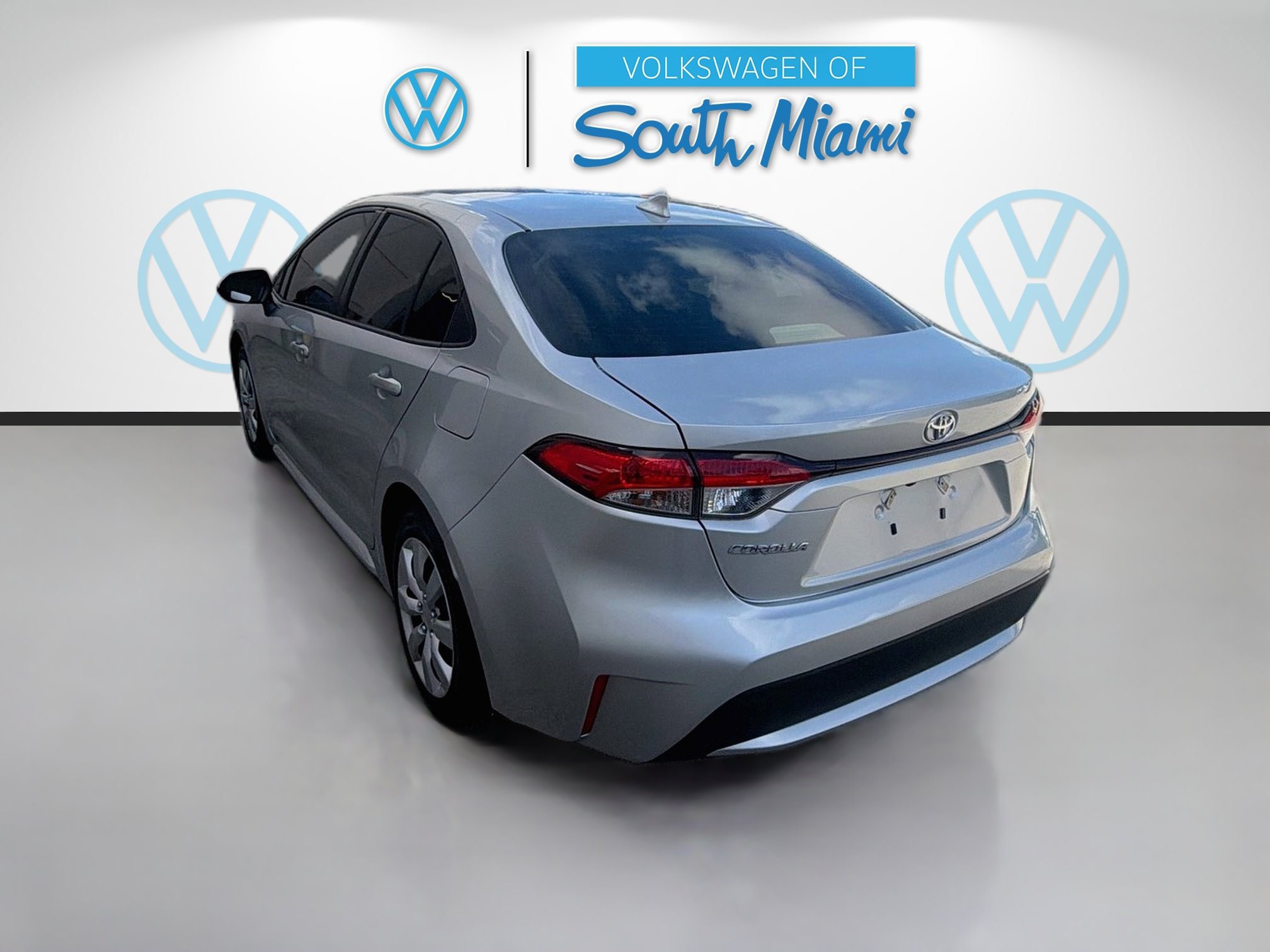 Used 2022 Toyota Corolla LE FWD image 5