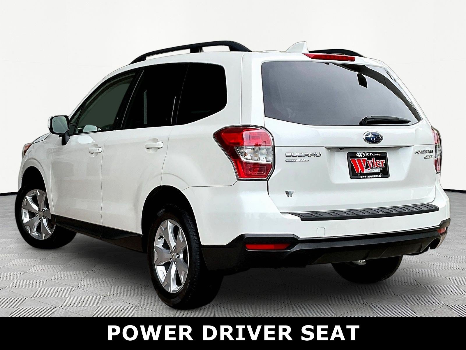 Used 2016 Subaru Forester 2.5i Premium w/ Popular Package #2 AWD/4WD image 4