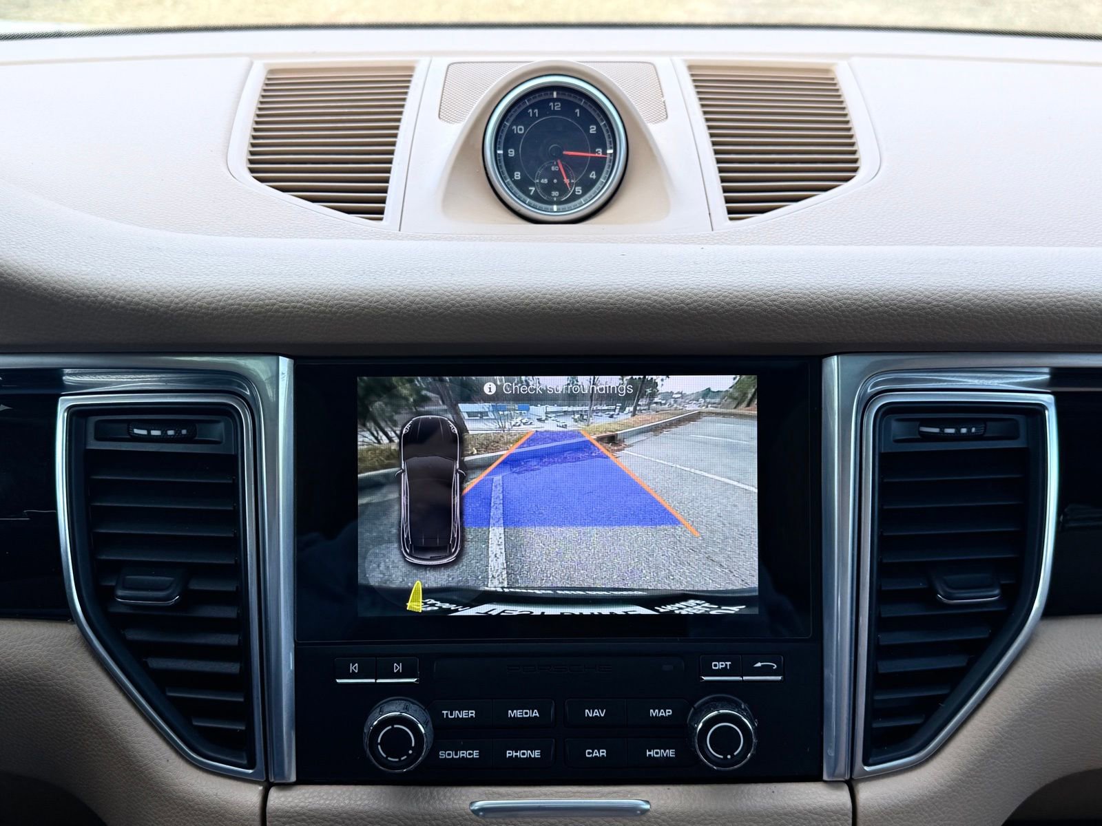 Used 2017 Porsche Macan S image 29