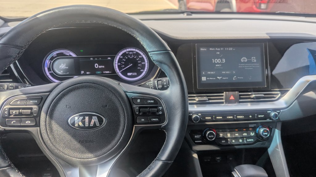 Used 2021 Kia Niro LXS FWD image 22