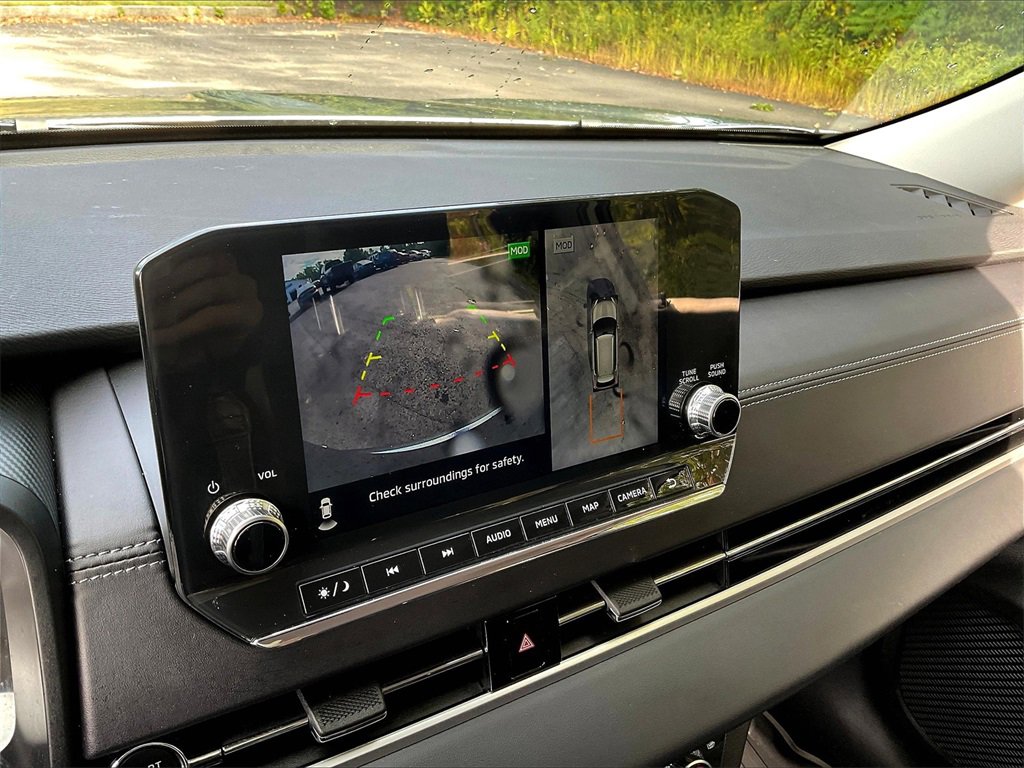 Used 2024 Mitsubishi Outlander SE image 16