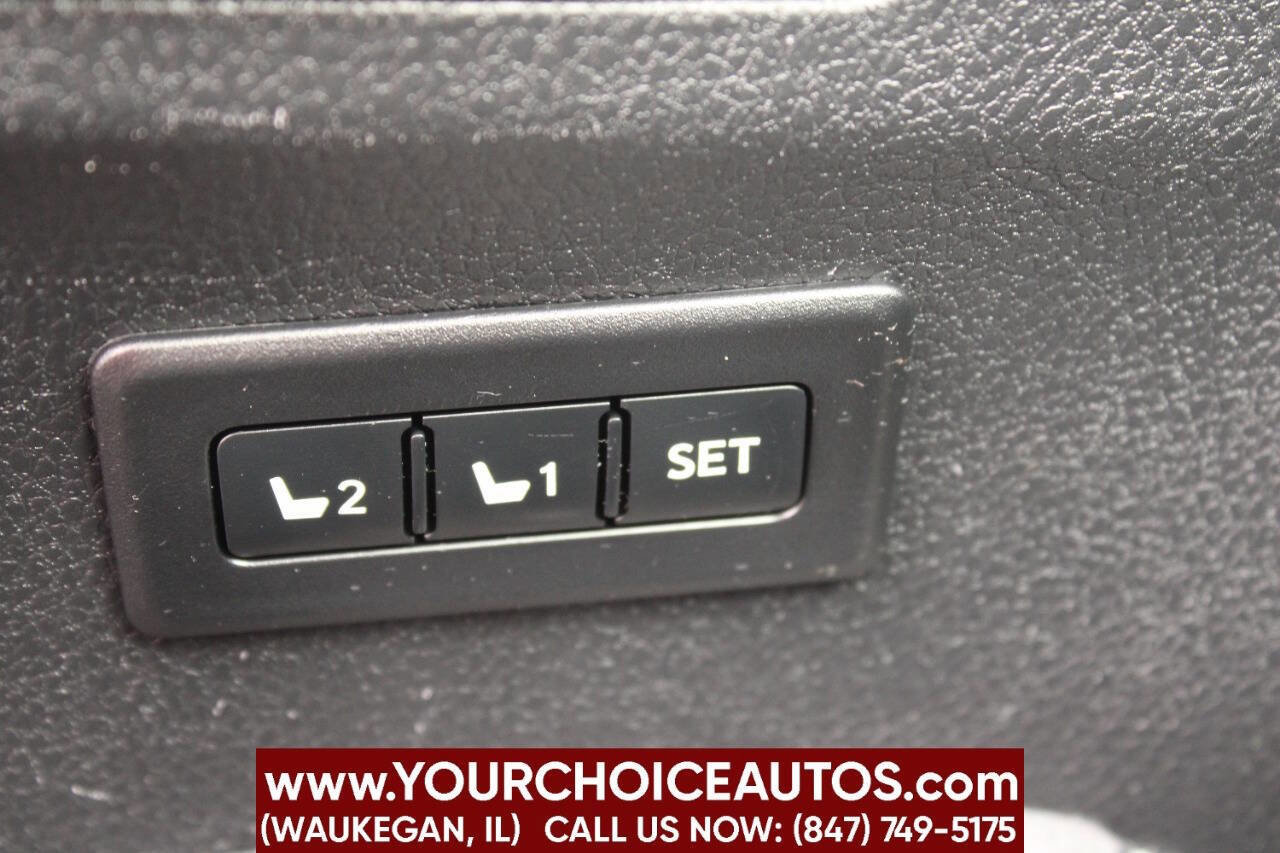 Used 2014 Toyota RAV4 Limited image 30