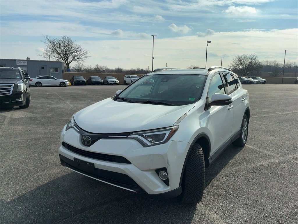 Used 2016 Toyota RAV4 Limited image 7