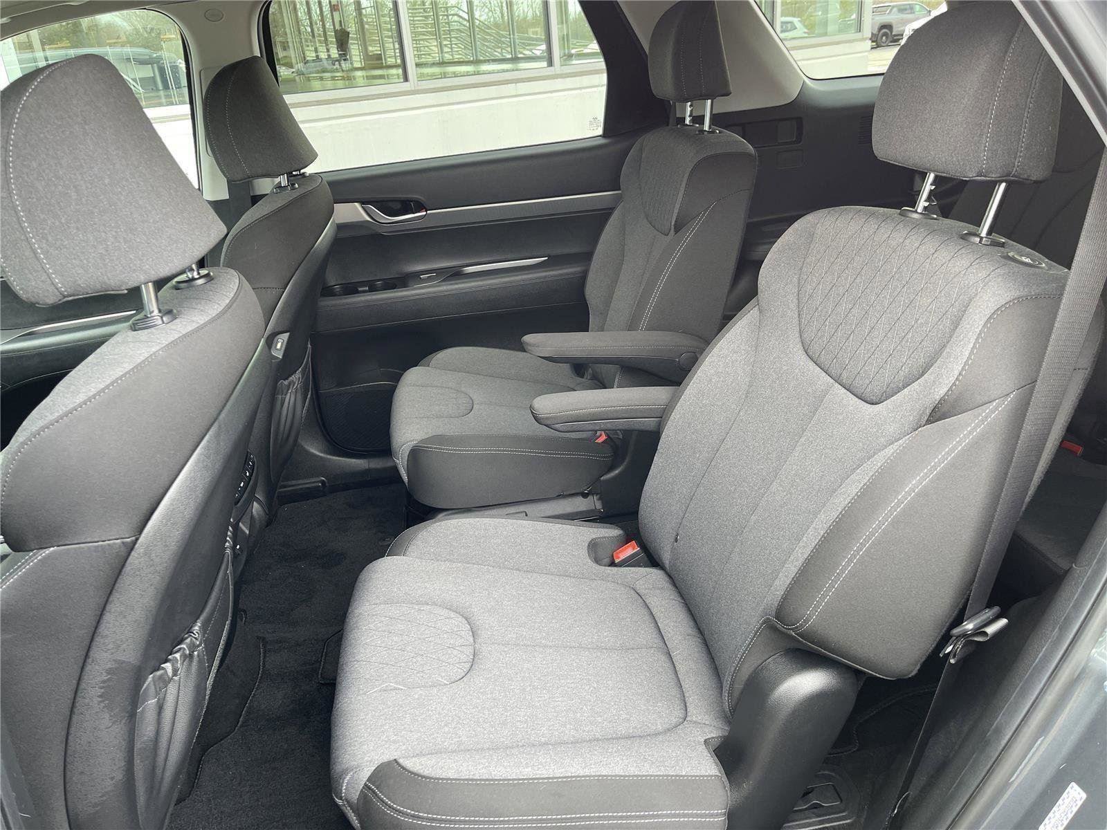Used 2022 Hyundai Palisade SEL image 34