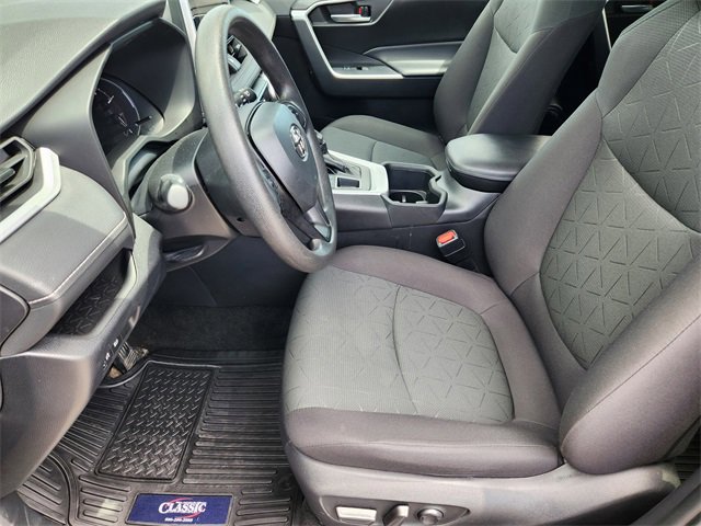 Used 2023 Toyota RAV4 XLE image 15