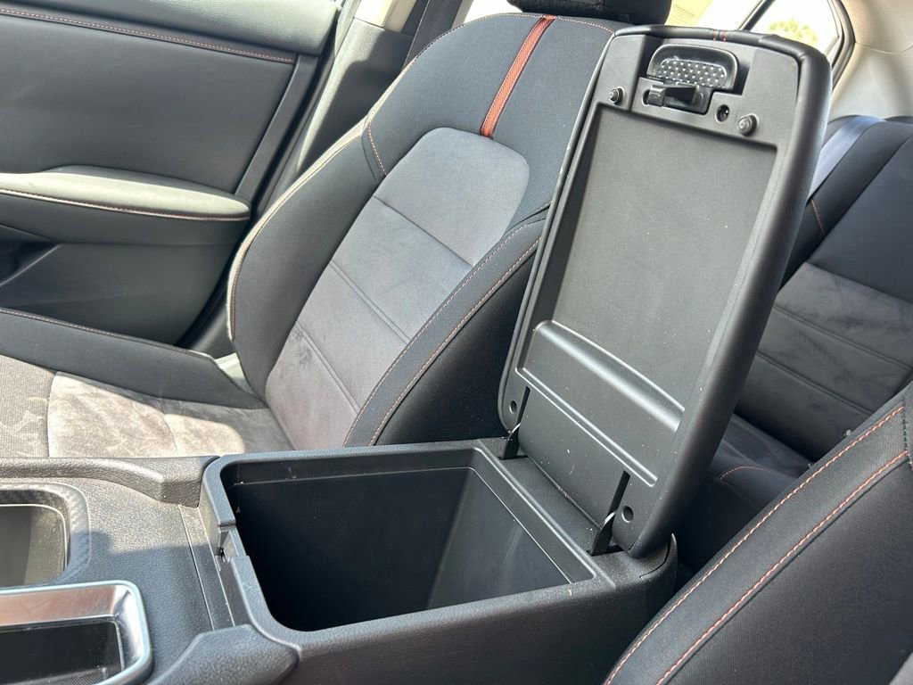 Certified 2024 Nissan Sentra SR w/ Trunk Package FWD image 38